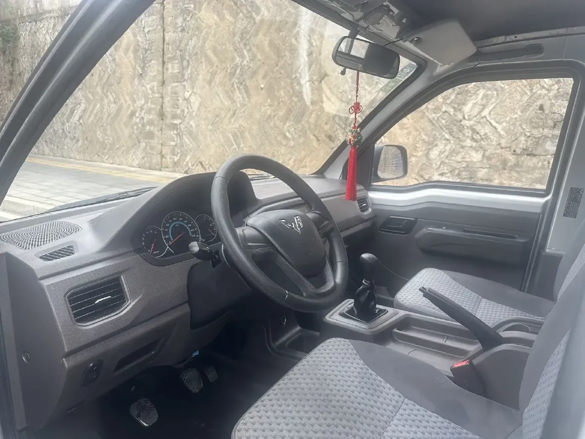 2021 WuLing RongGuang New Truck Special 1.8L 125HP L4 5MT,autocango,china used car exporter,china ev exporter,chinese used car exporter,chinese used ev exporter
