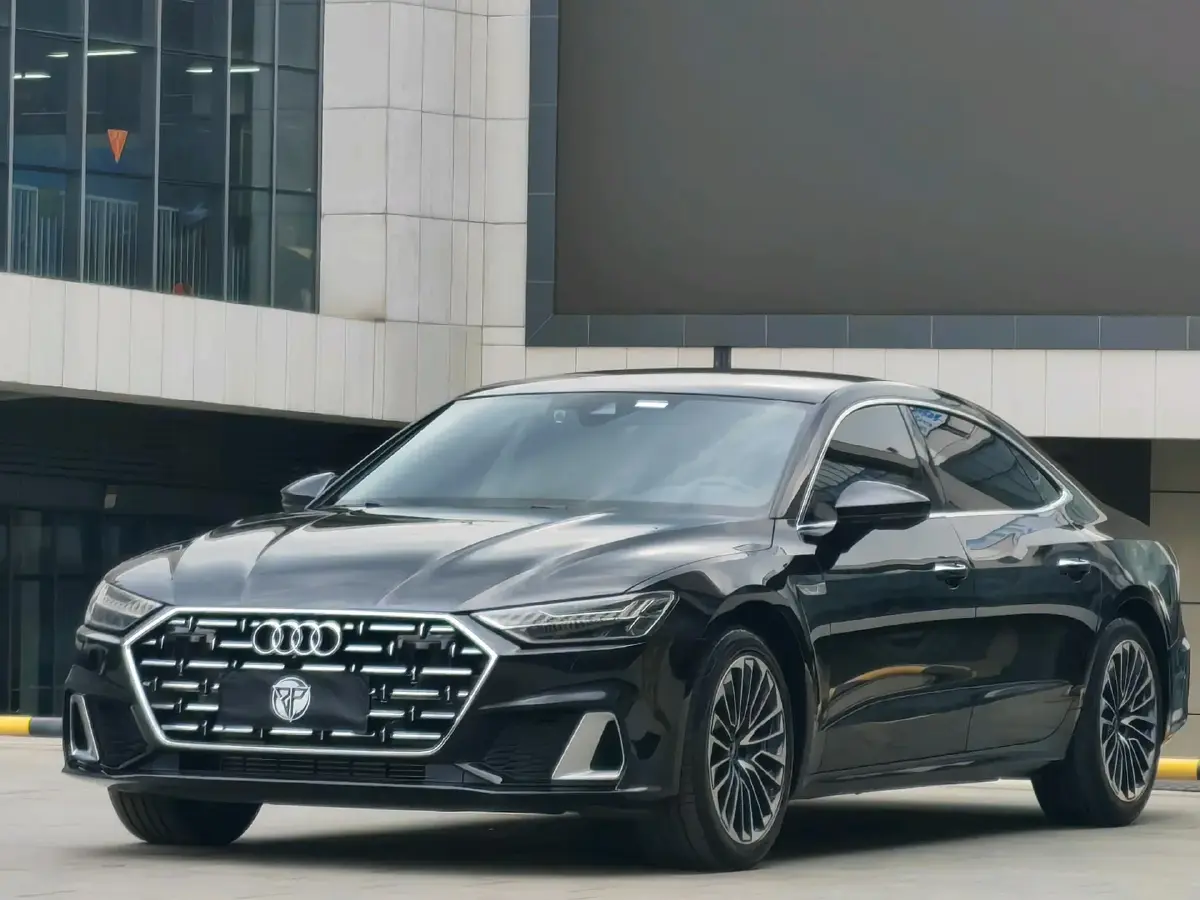 2024 Audi A7L 2.0T 245HP L4 7DCT