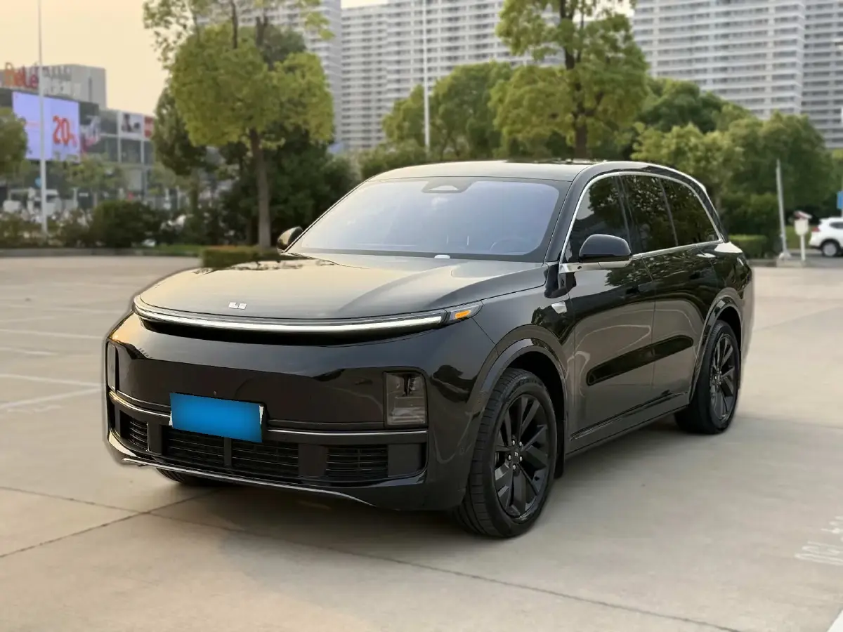 2023 Li L8 Range Extended 154HP REEV 40.9KWH