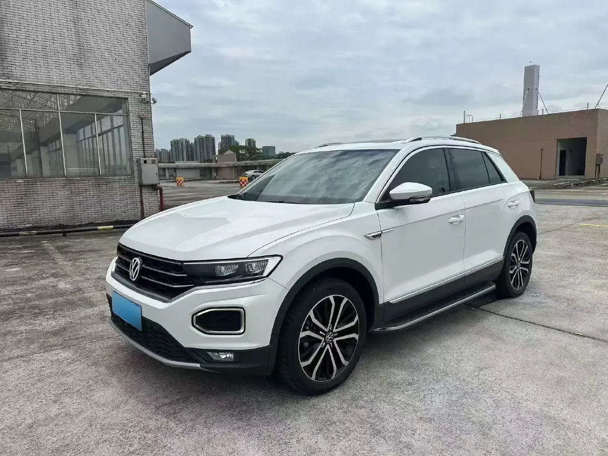 2021 Volkswagen T-Roc 1.4T 150HP L4 7DCT