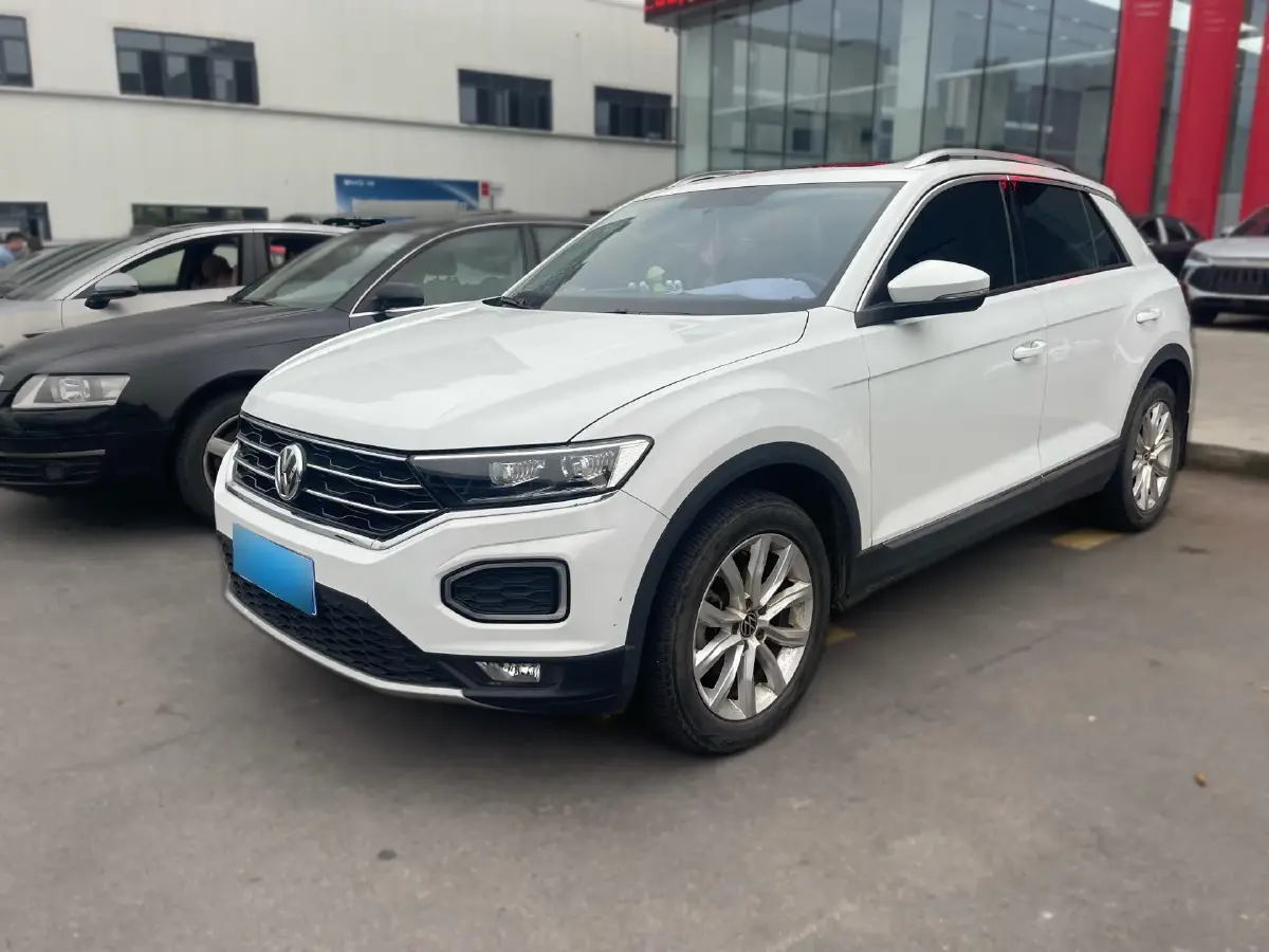 2022 Volkswagen T-Roc 1.4T 150HP L4 7DCT