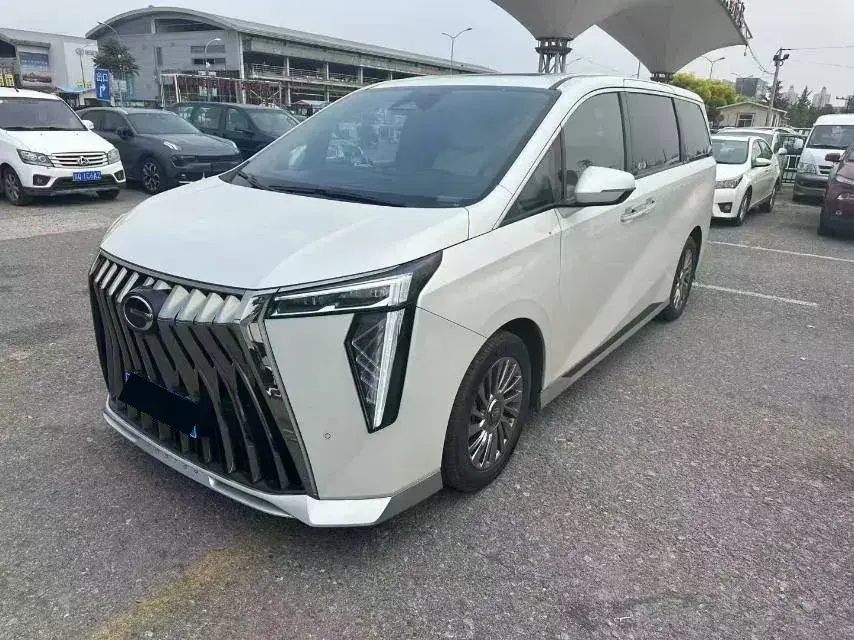 2021 GAC Trumpchi M8 2.0T 252HP L4 8AT