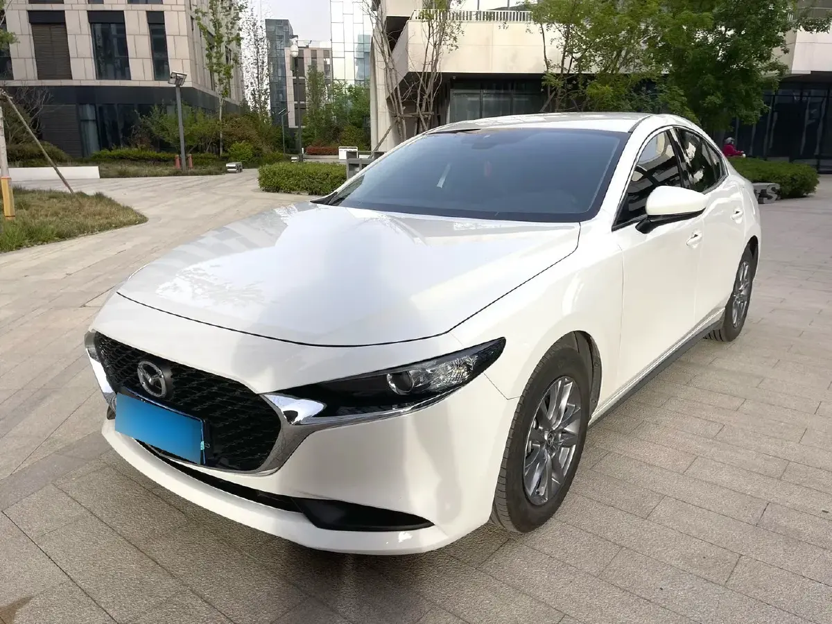 2022 Mazda 3 Axela 2.0L 158HP L4 6AT