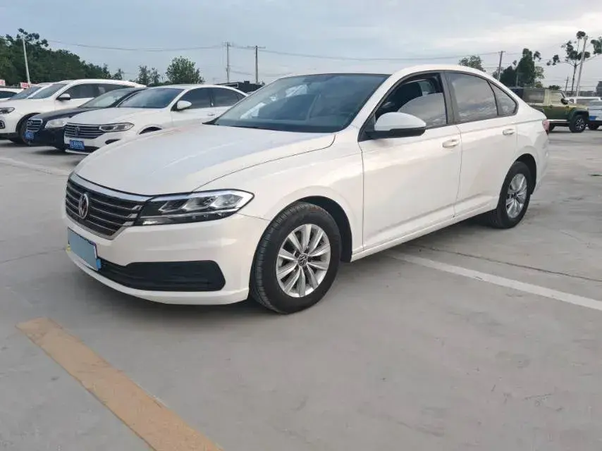 2022 Volkswagen Lavida 1.5L 113HP L4 6AT