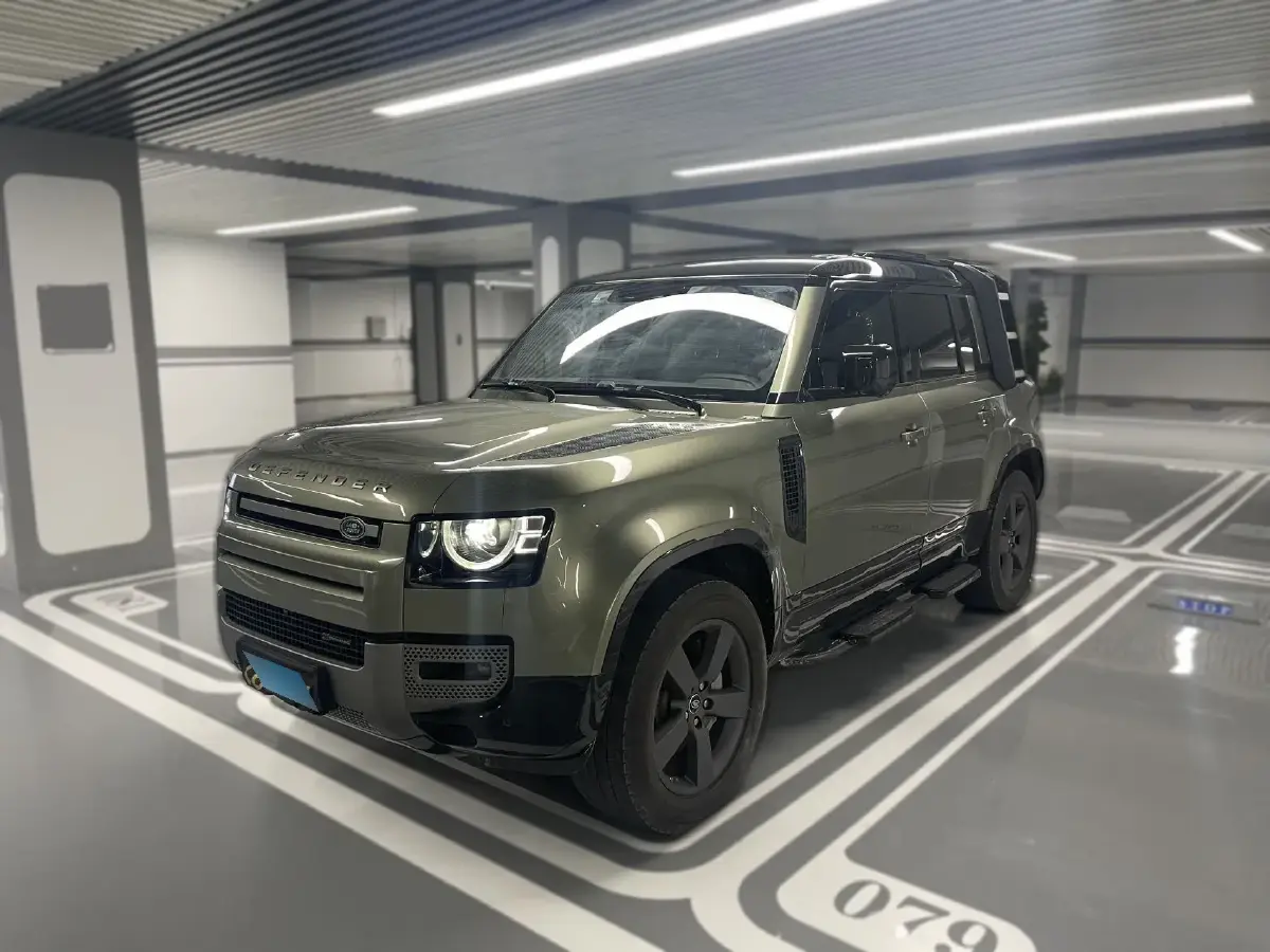 2023 Land Rover Defender 3.0T 400HP L6 8AT