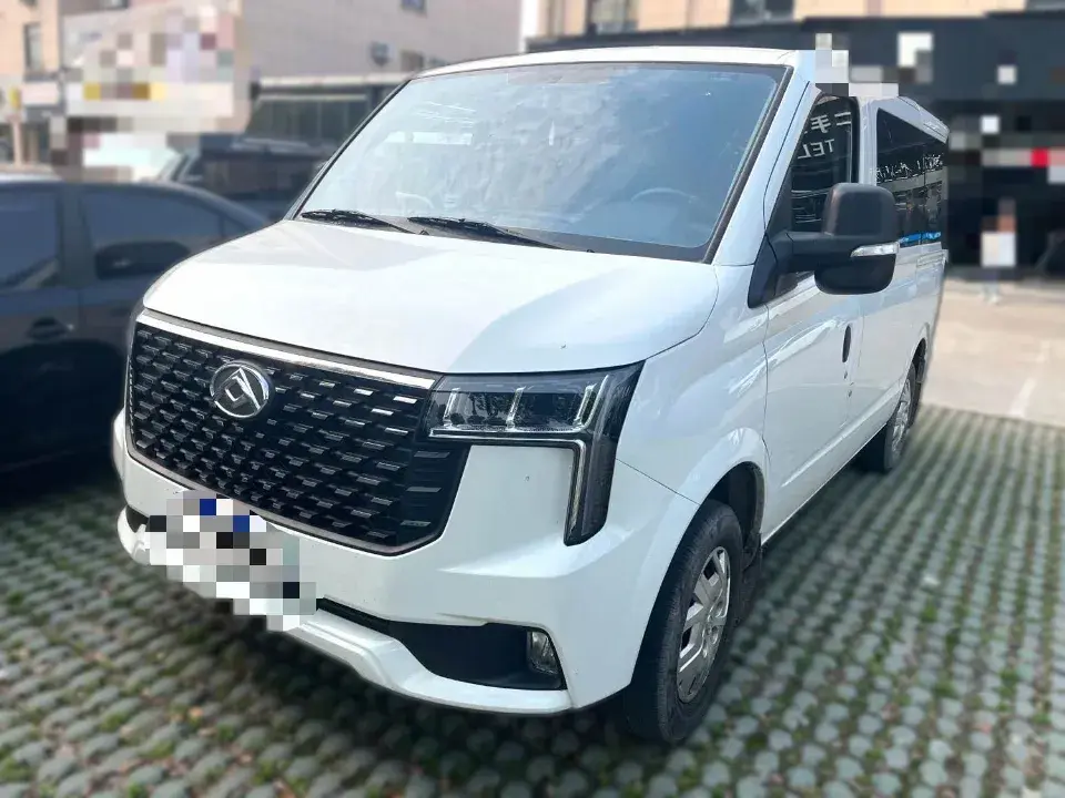 2023 MAXUS XinTu V80 2.0T 127HP L4 6AMT