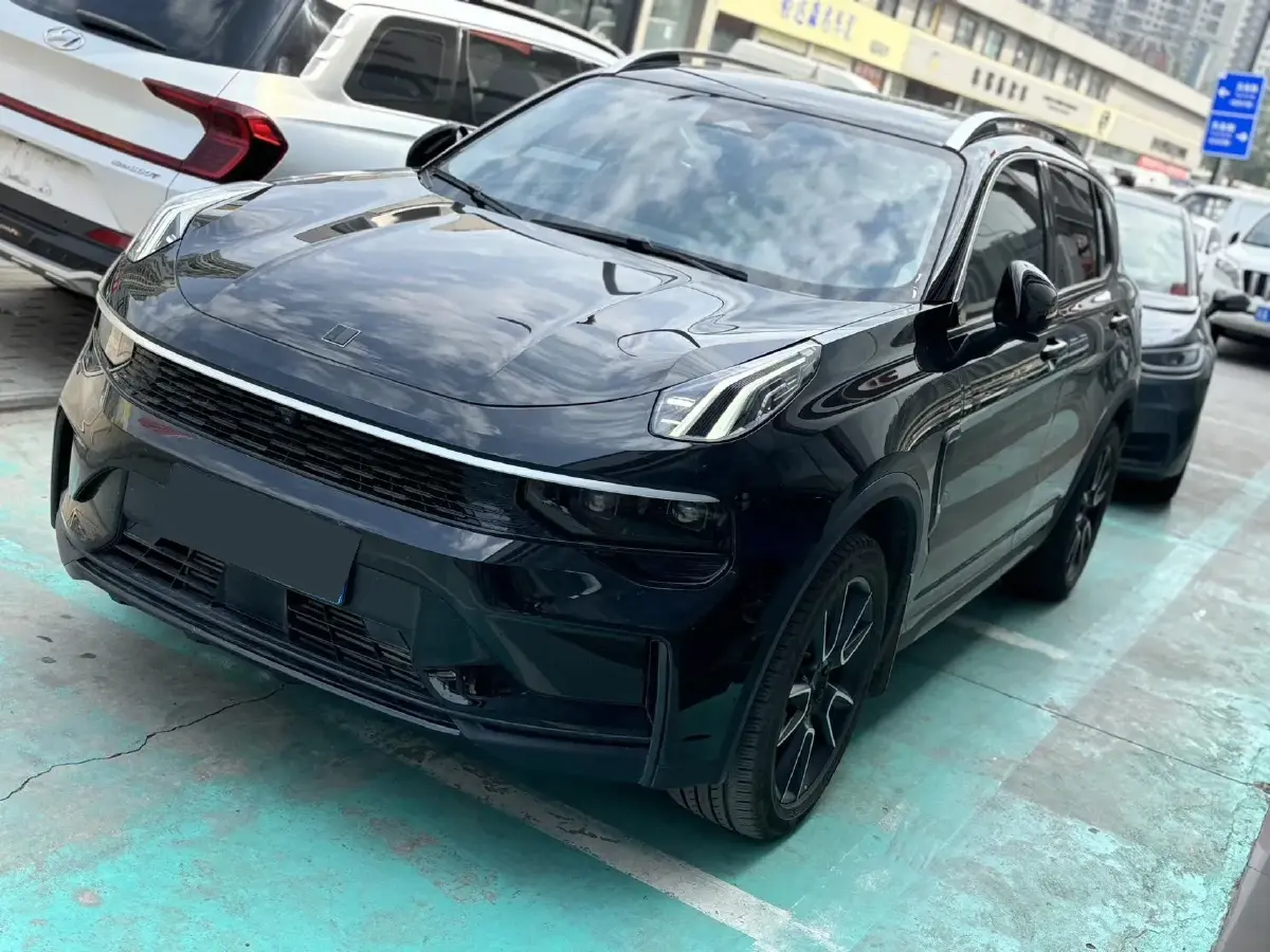 2024 LYNK&CO 01 2.0T 254HP L4 8AT