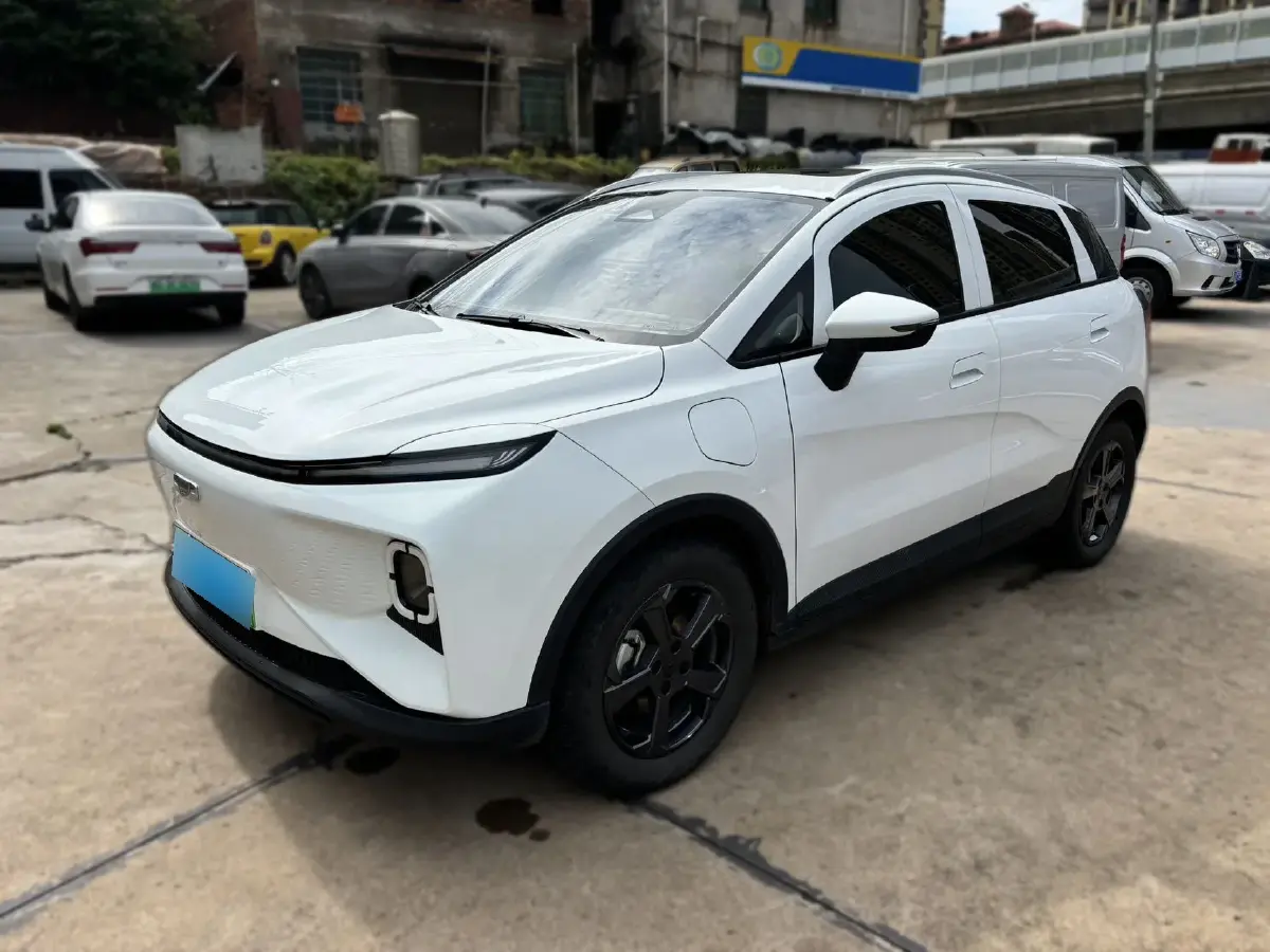 2023 Geometry E BEV 39.4KWH