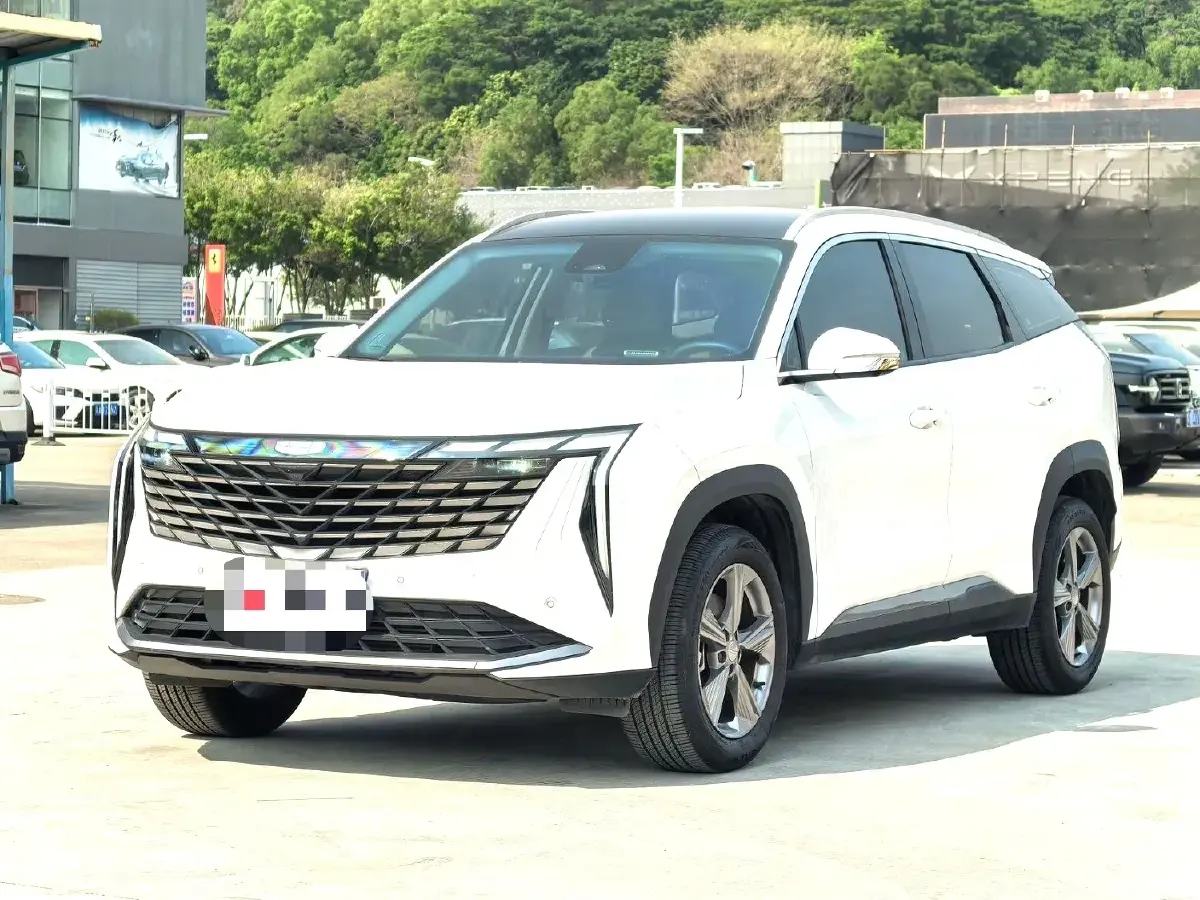 2023 Geely StarRay 1.5T 181HP L4 7DCT