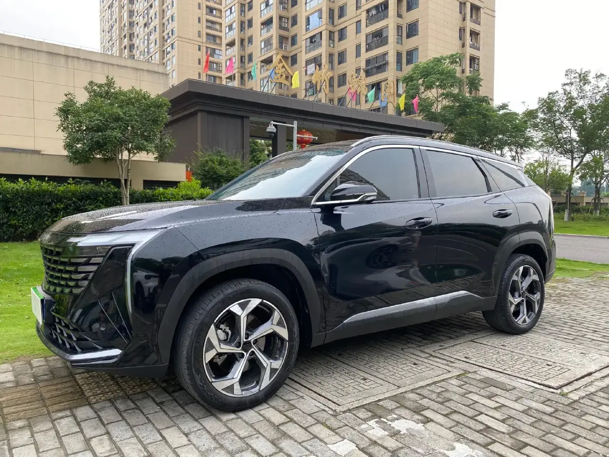 2023 Geely StarRay 1.5T 181HP L4 7DCT