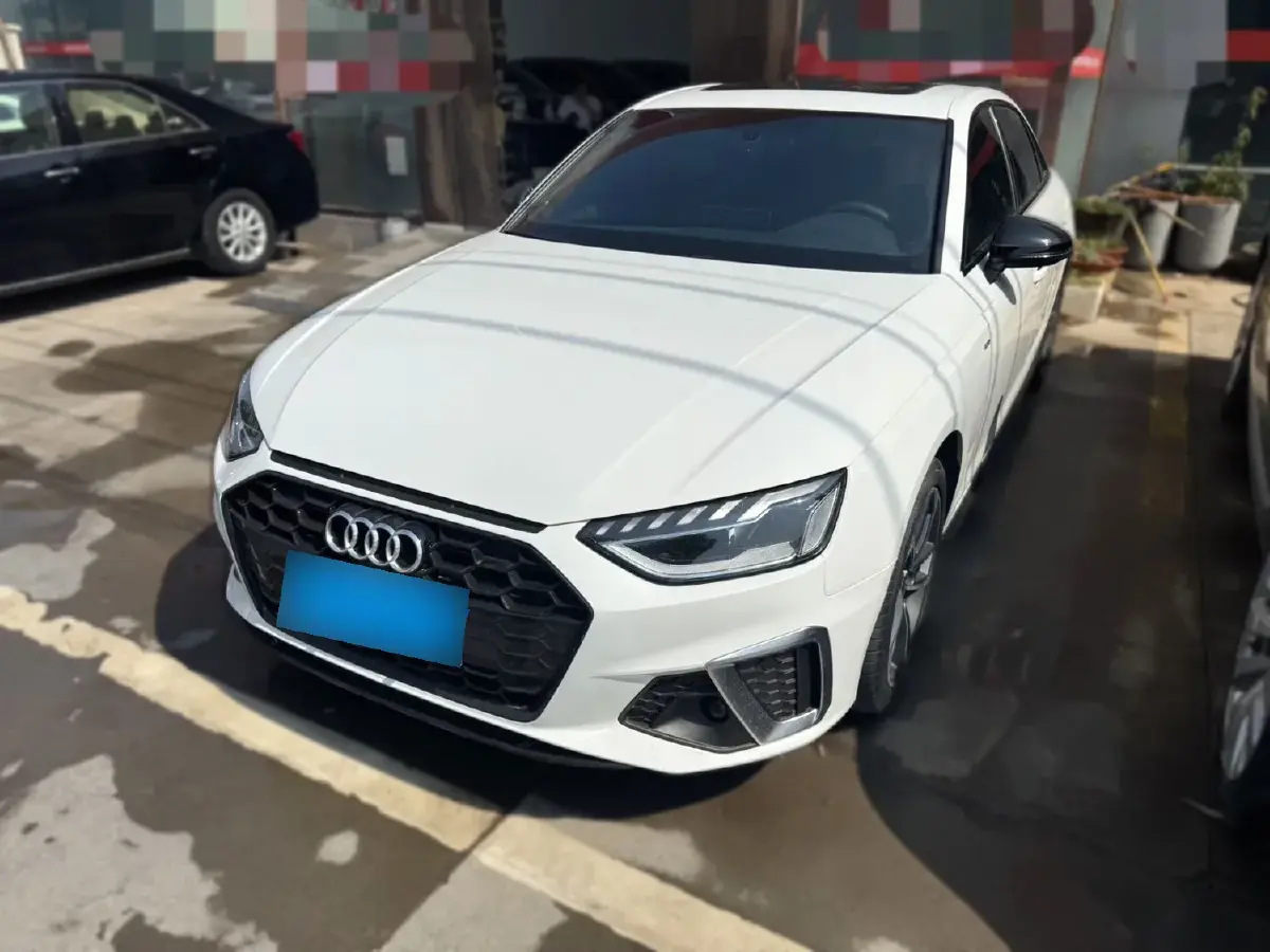 2023 Audi A4L 2.0T 190HP L4 7DCT
