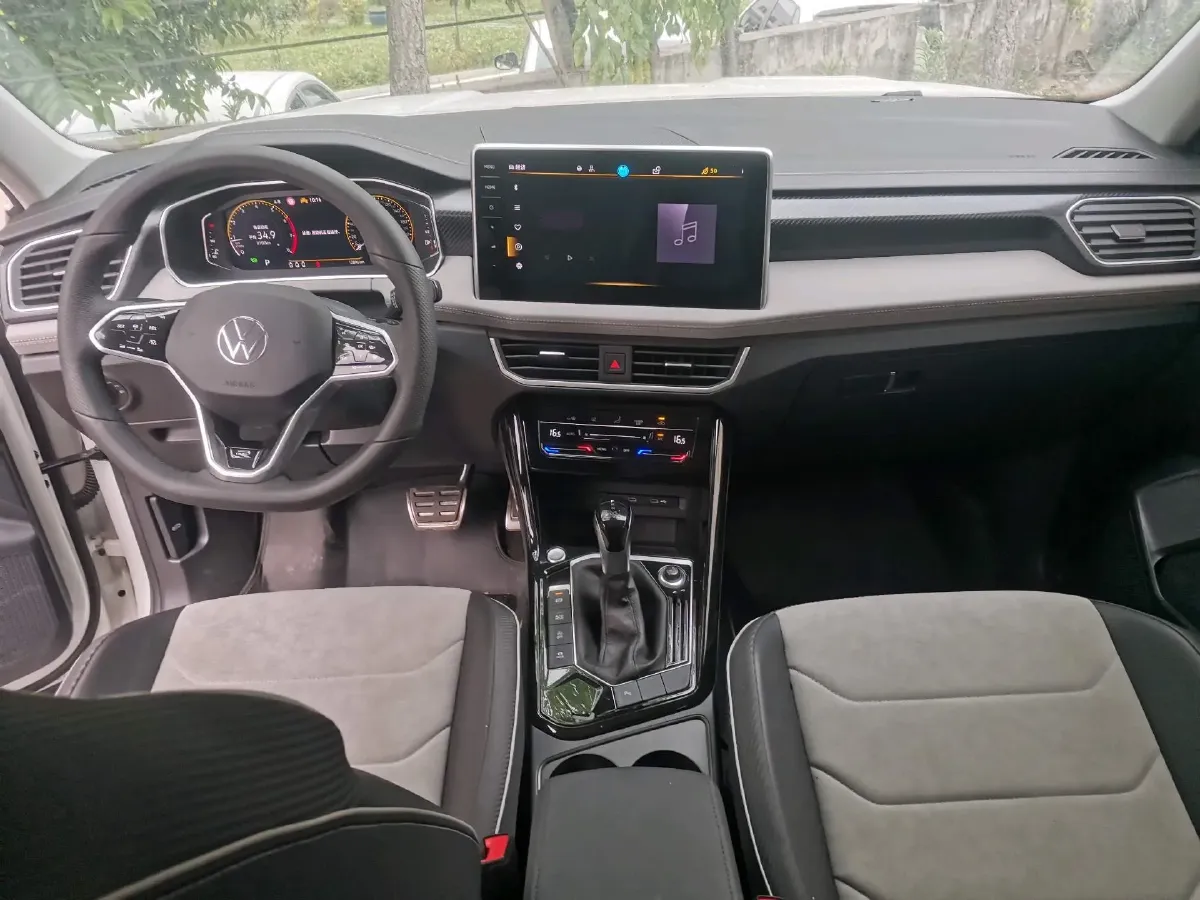 2024 Volkswagen Tayron X 2.0T 186HP L4 7DCT,autocango,china used car exporter,china ev exporter,chinese used car exporter,chinese used ev exporter