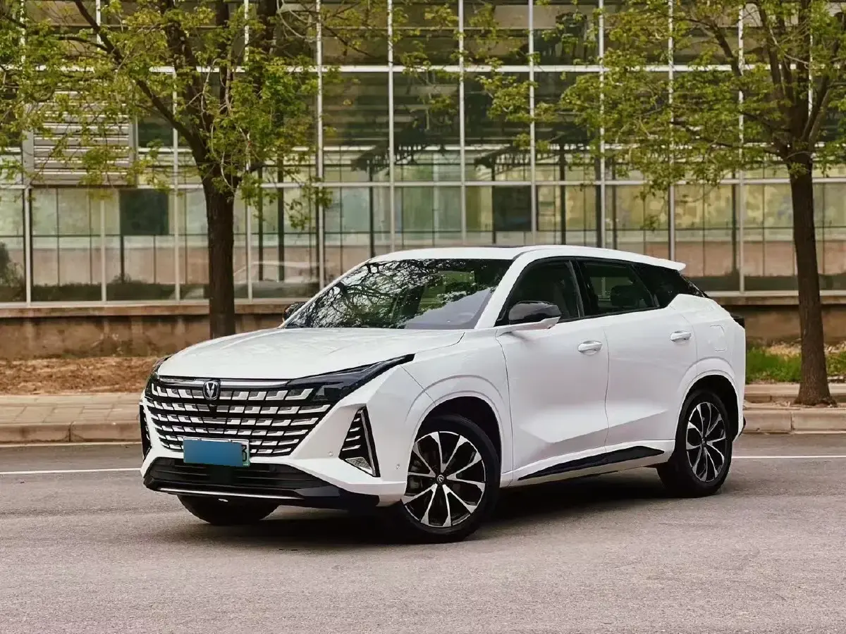 2024 ChangAn UNI-Z 1.5L 98HP L4 E-CVT PHEV 18.4KWH