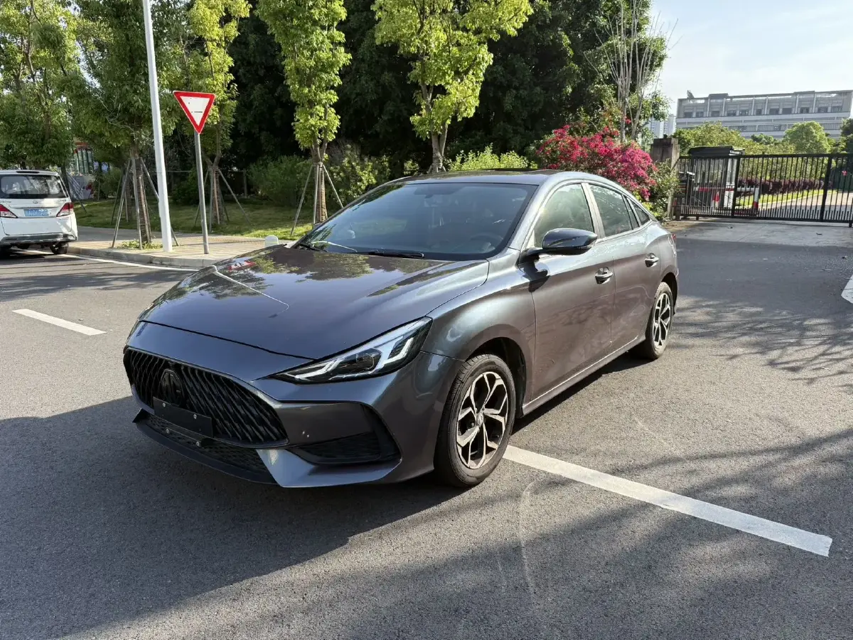 2021 MG 5 1.5L 120HP L4 CVT