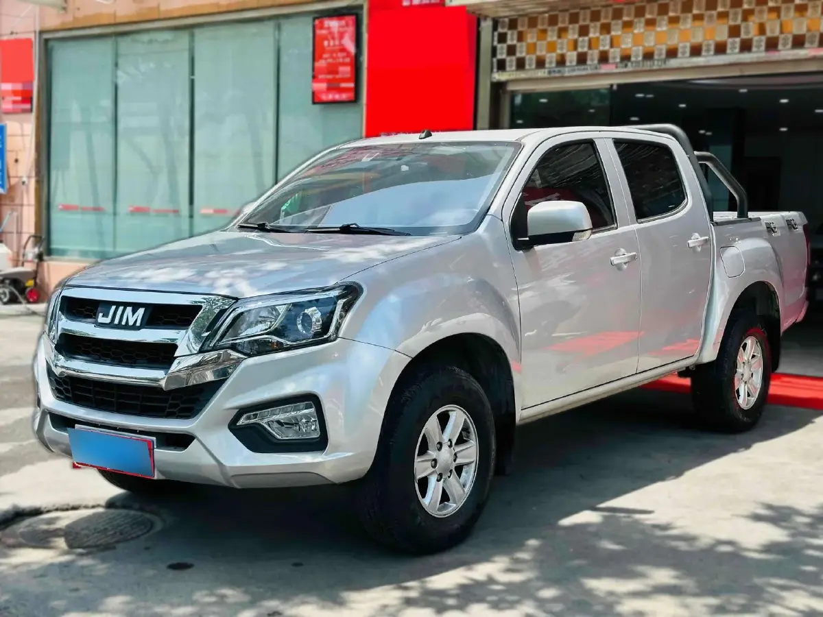 2022 Isuzu Jim 2.4T 211HP L4 5MT