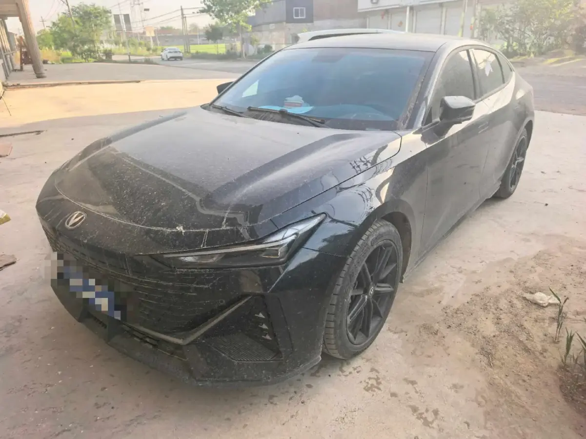 2022 ChangAn UNI-V 1.5T 188HP L4 7DCT