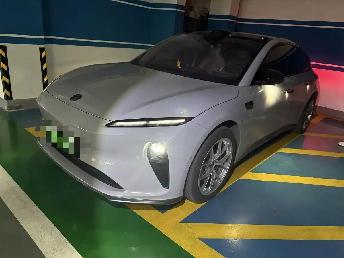 2024 NIO ET5T BEV 75KWH
