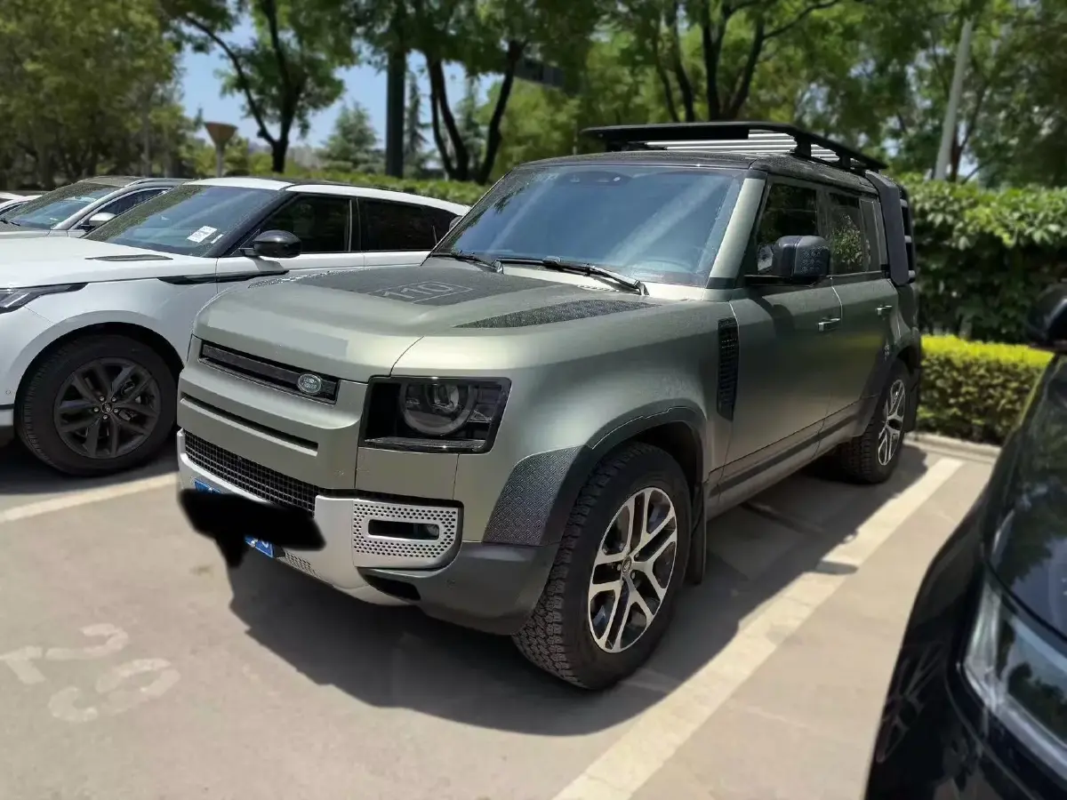 2023 Land Rover Defender 3.0T 400HP L6 8AT