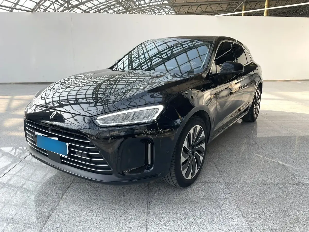 2022 HIMA AITO M5 Range Extended 125HP REEV 40KWH