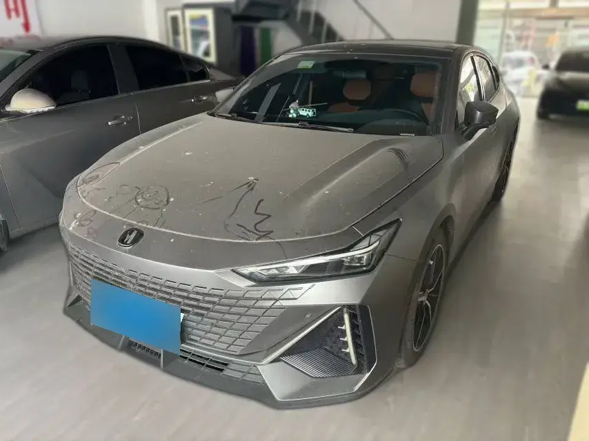 2022 ChangAn UNI-V 1.5T 188HP L4 7DCT