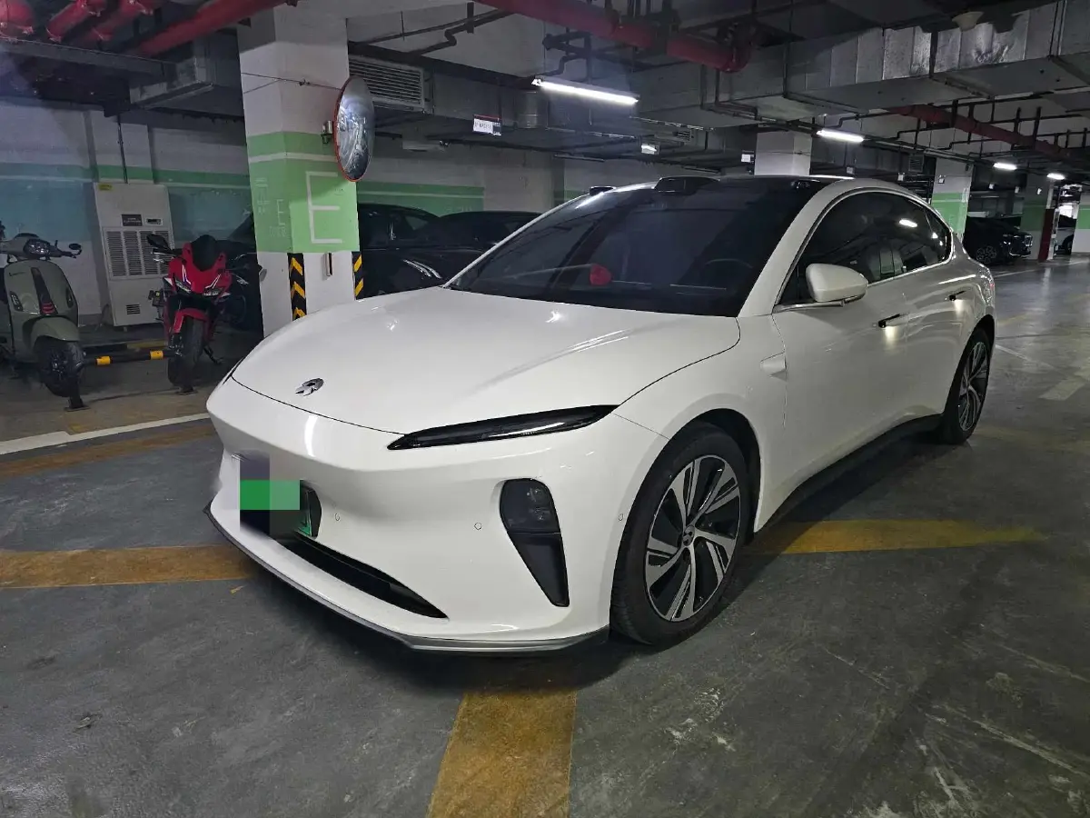 2022 NIO ET5 BEV 75KWH