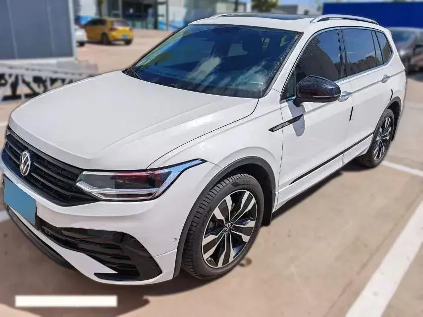 2023 Volkswagen Tiguan L 2.0T 186HP L4 7DCT
