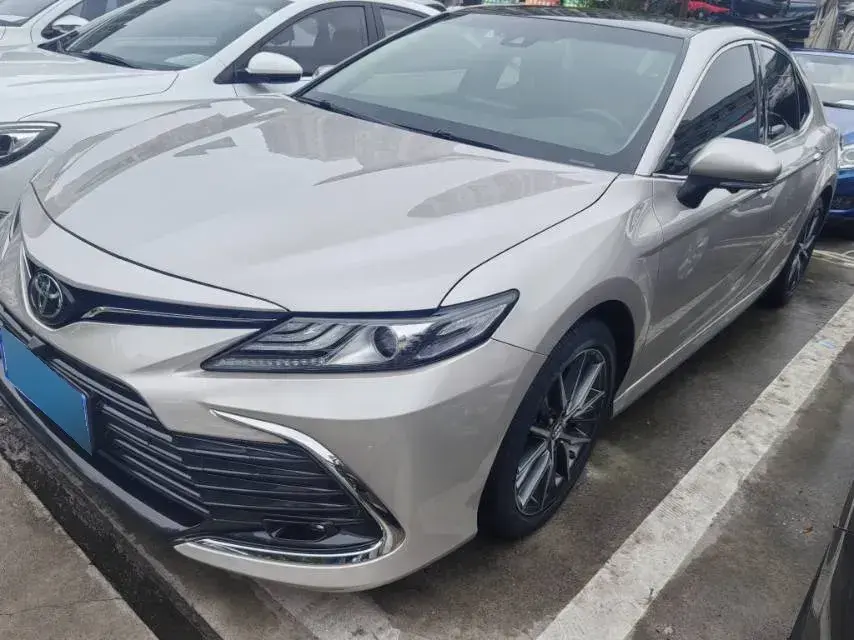 2021 Toyota Camry 2.5L 209HP L4 8AT