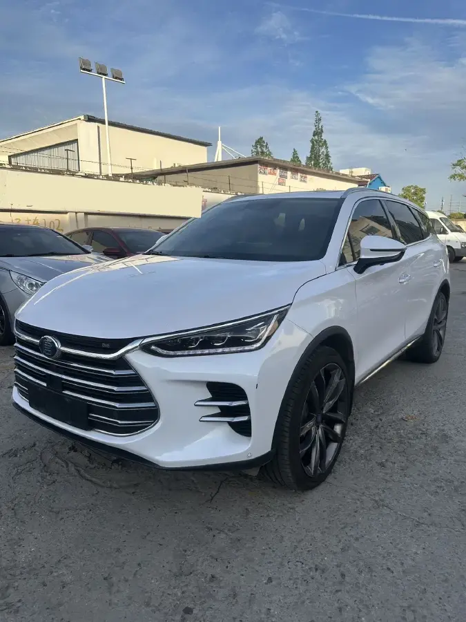 2018 BYD Tang 2.0T 205HP L4 6DCT PHEV 19.96KWH