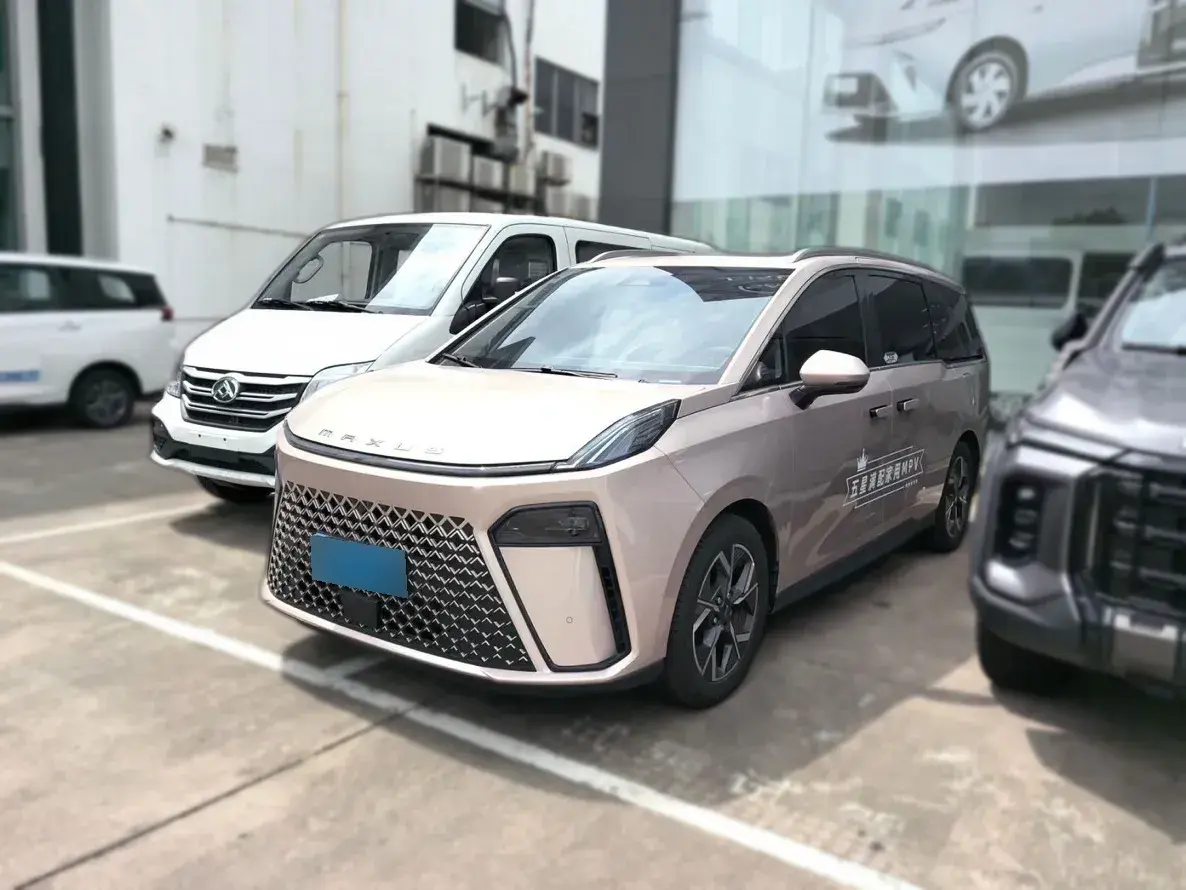 2023 MAXUS G90 2.0T 234HP L4 8AT