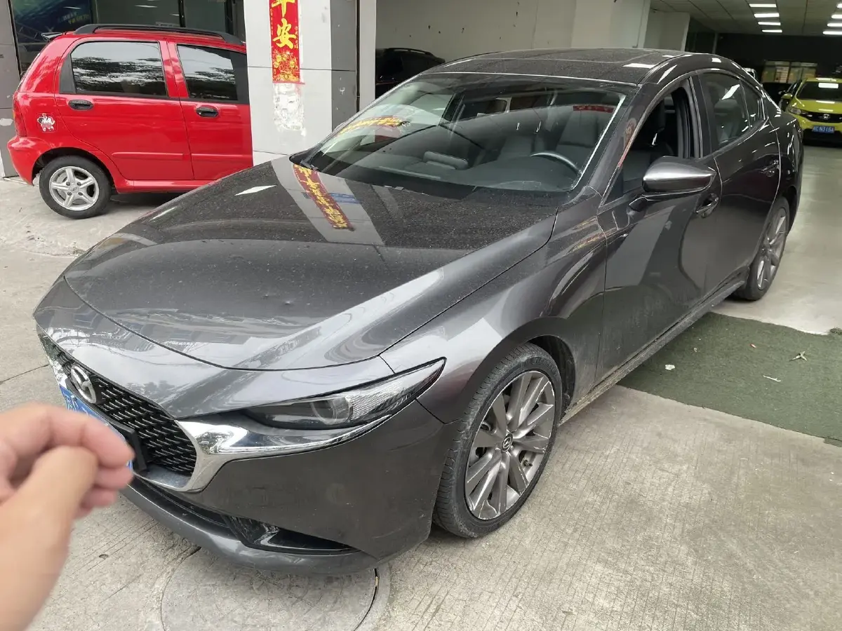 2021 Mazda 3 Axela 2.0L 158HP L4 6AT