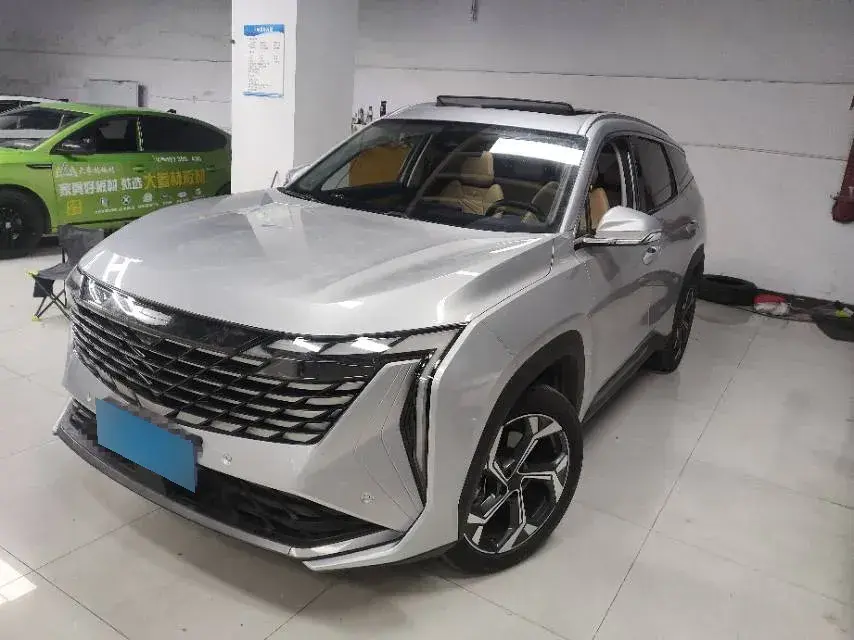 2023 Geely StarRay 1.5T 181HP L4 7DCT