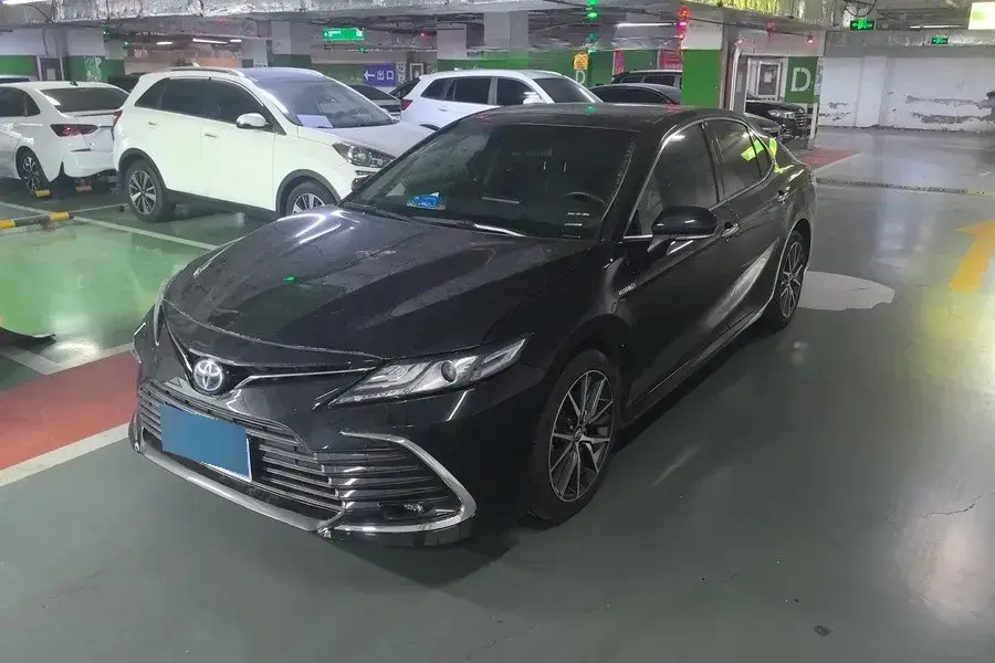 2021 Toyota Camry 2.5L 178HP L4 E-CVT Hybrid