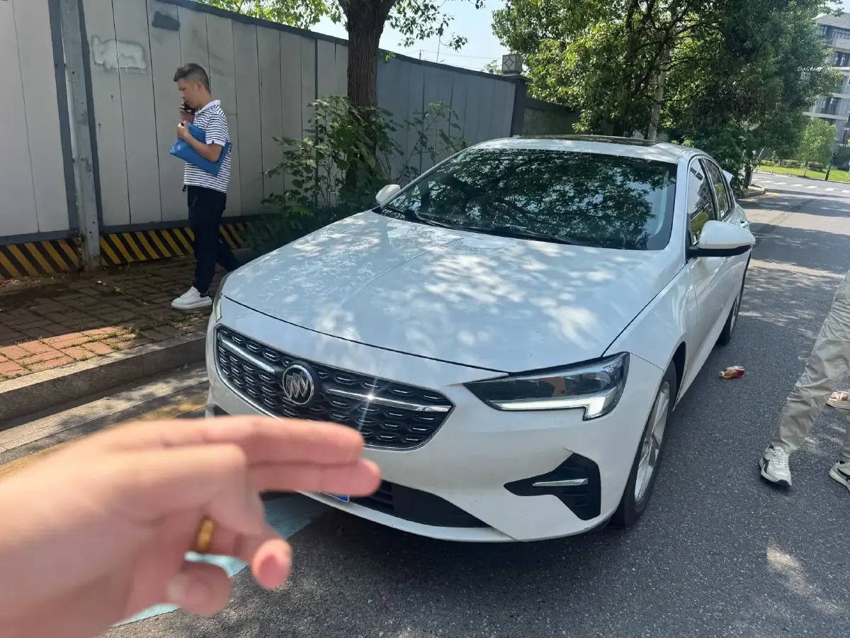 2021 Buick Regal 1.5T 169HP L4 9AT