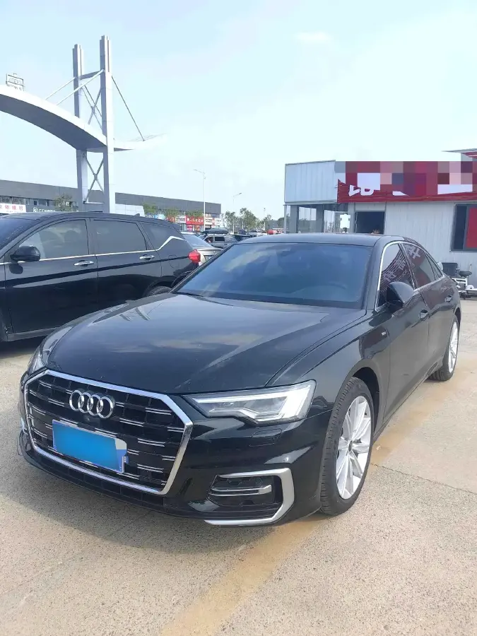 2024 Audi A6L 2.0T 190HP L4 7DCT
