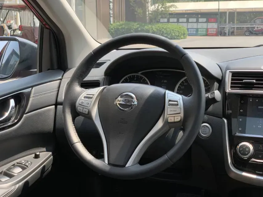 2023 Nissan Tiida 1.6L 122HP L4 CVT,autocango,china used car exporter,china ev exporter,chinese used car exporter,chinese used ev exporter