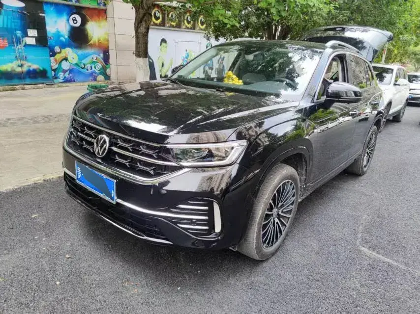 2023 Volkswagen Tayron 2.0T 186HP L4 7DCT