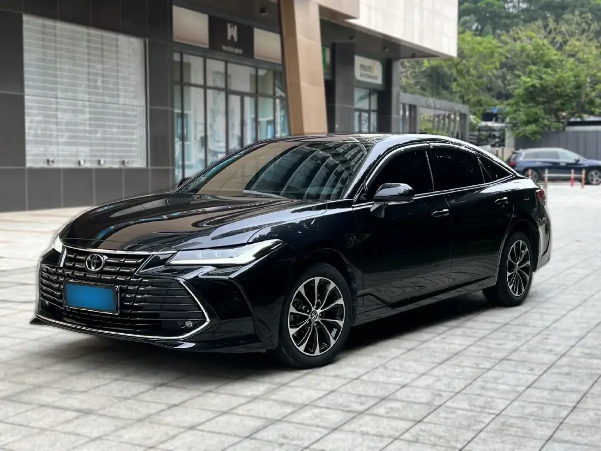 2023 Toyota Avalon 2.0L 177HP L4 CVT