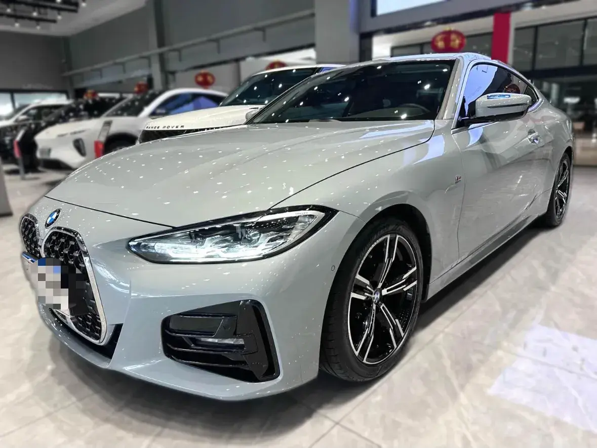 2022 BMW 8 Series 3.0T 333HP L6 8AT