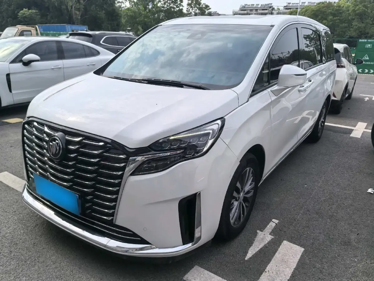 2023 Buick GL8 2.0T 237HP L4 9AT