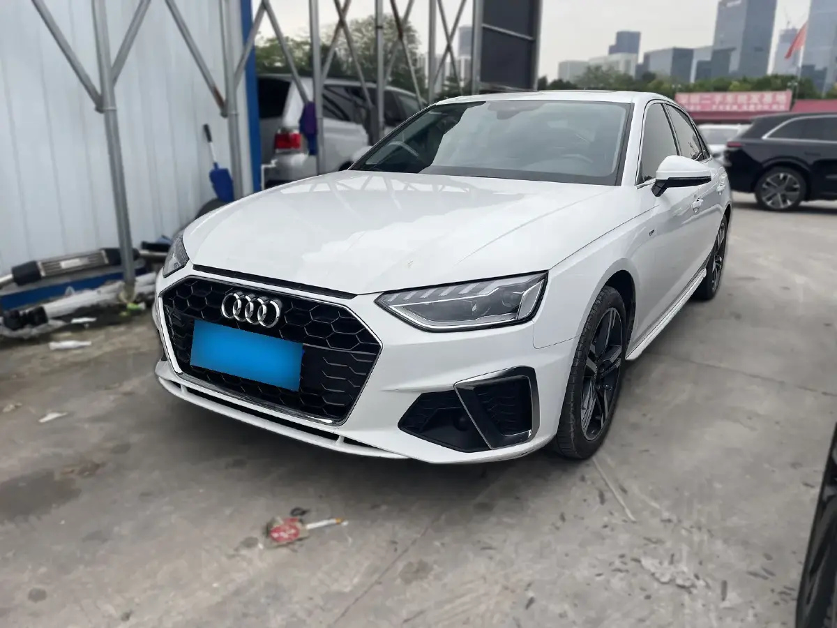 2020 Audi A4L 2.0T 190HP L4 7DCT
