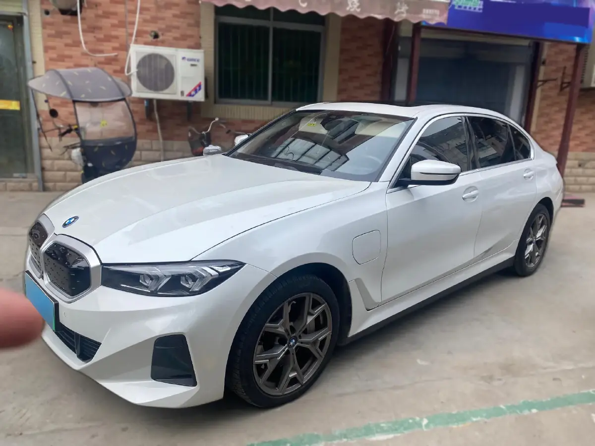 2022 BMW i3 BEV 70KWH