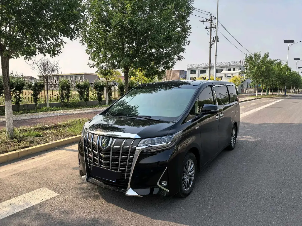 2021 Toyota Alphard 2.5L 117HP L4 E-CVT Hybrid
