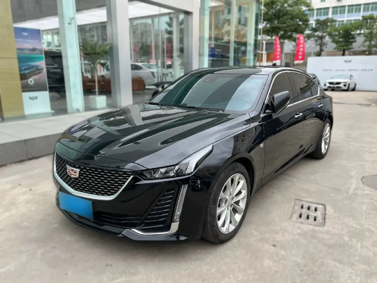 2023 Cadillac CT5 2.0T 237HP L4 10AT