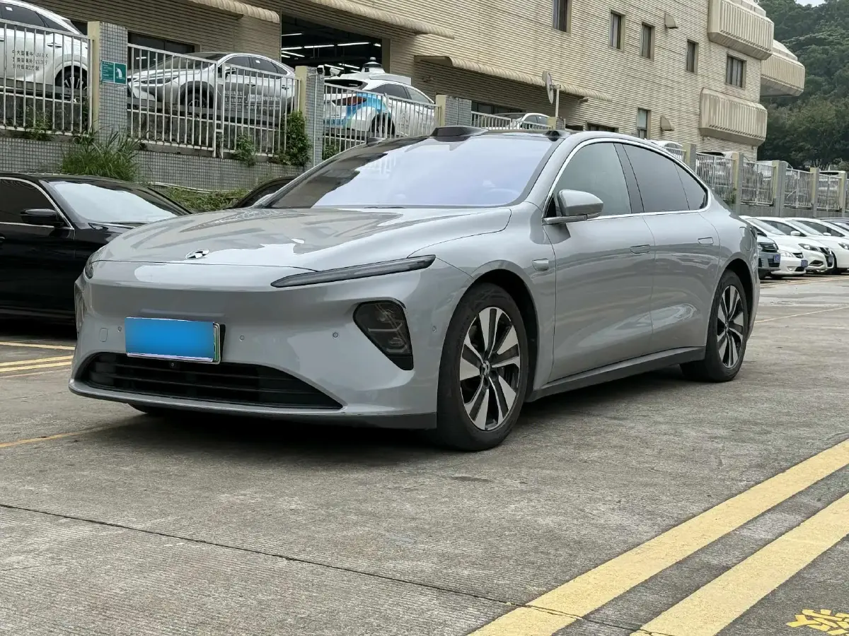 2023 NIO ET7 BEV 75KWH
