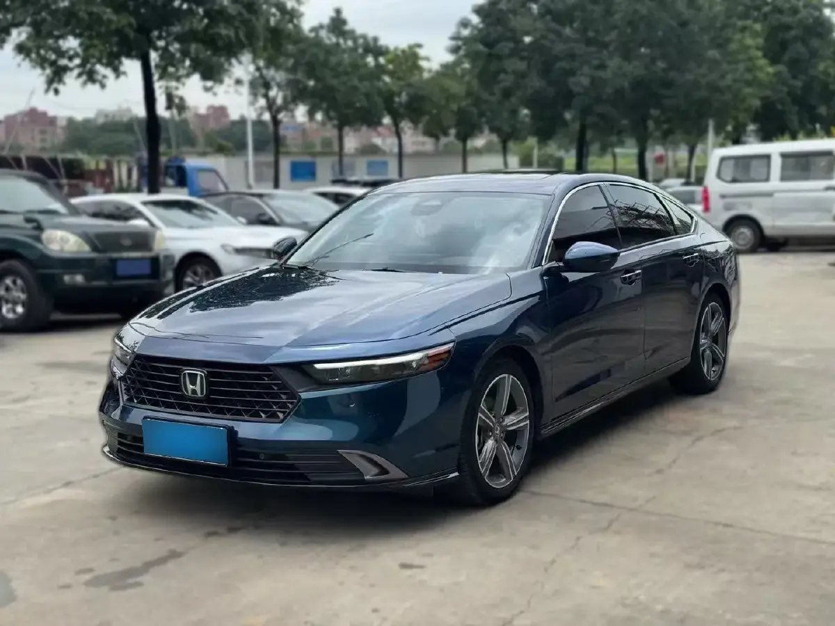 2023 Honda Accord 1.5T 192HP L4 CVT