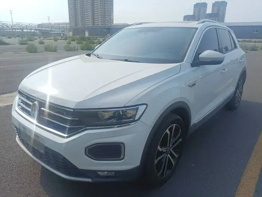 2021 Volkswagen T-Roc 1.4T 150HP L4 7DCT