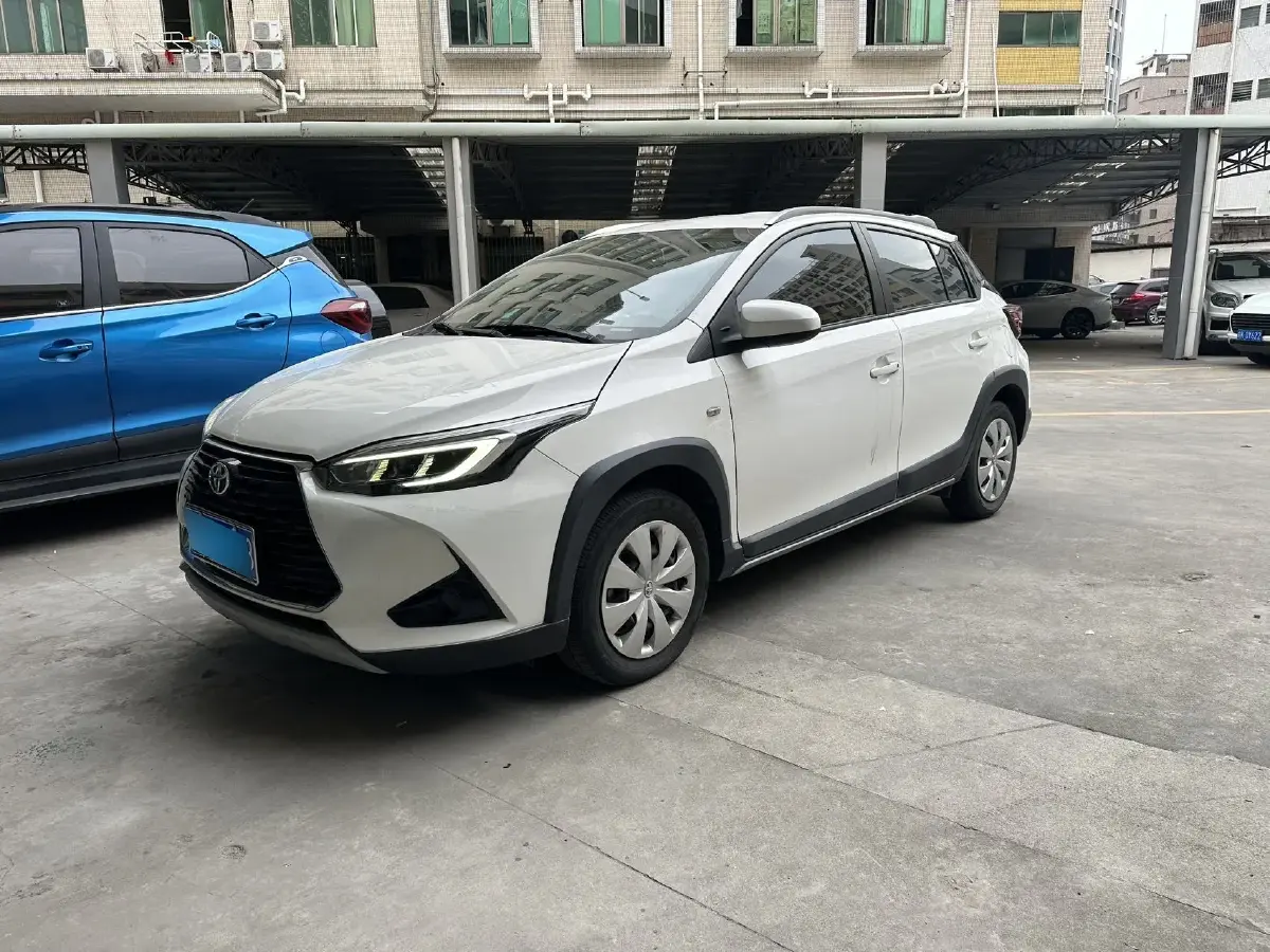 2022 Toyota Yaris L 1.5L 112HP L4 CVT