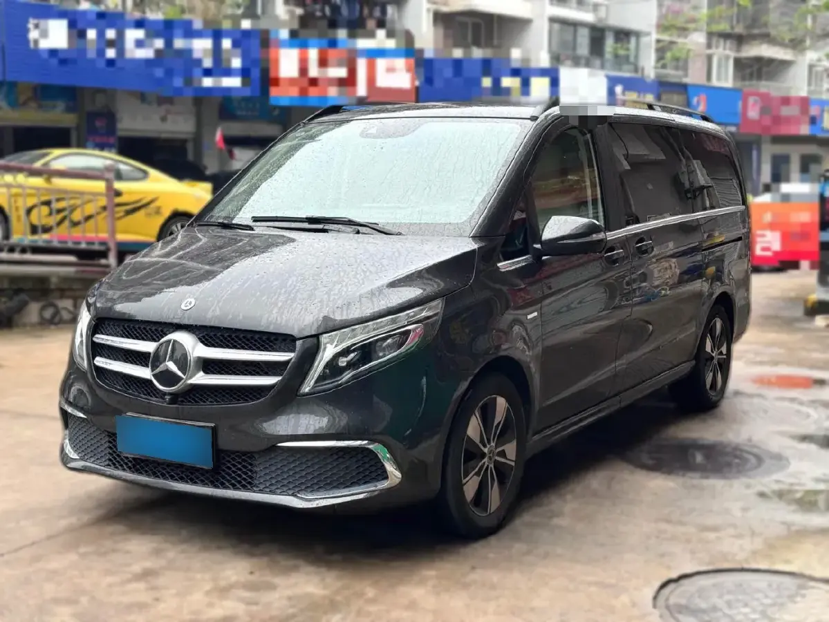 2021 Mercedes-Benz V Class 2.0T 211HP L4 9AT