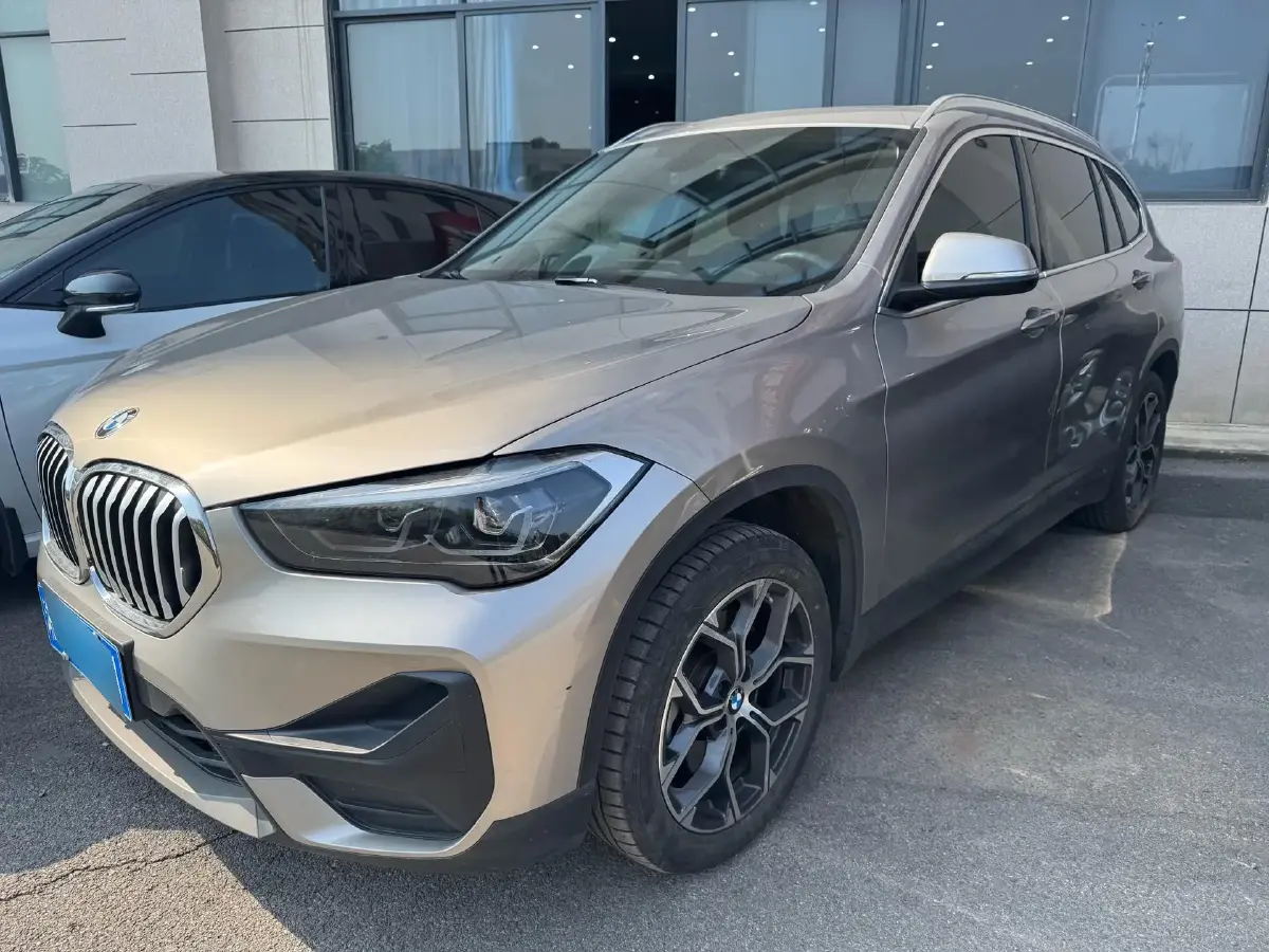 2020 BMW X1 2.0T 192HP L4 7DCT 2020 BMW X1 2.0T 192HP L4 7DCT