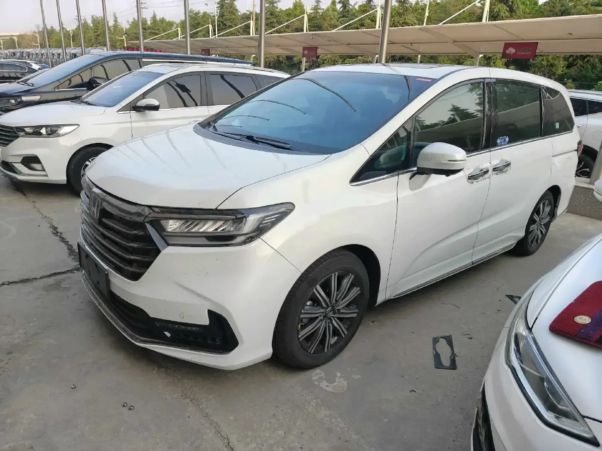 2022 Honda Odyssey 2.0L 146HP L4 E-CVT Hybrid